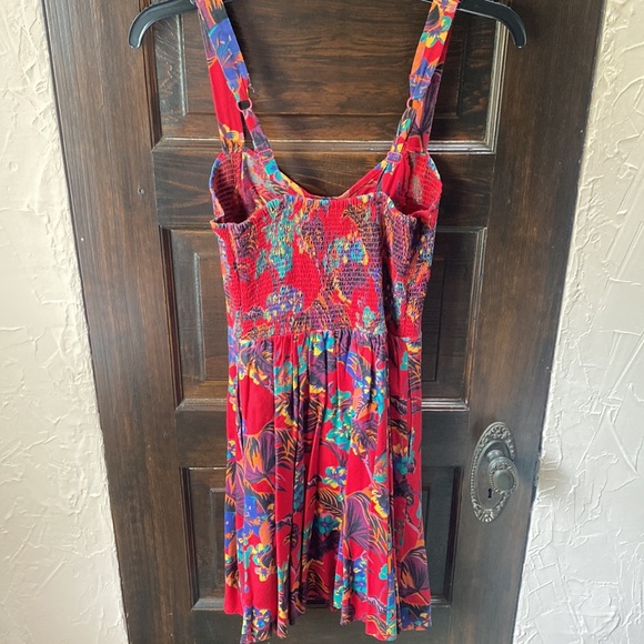 Urban Outfitters red printed dress - Picture 3 of 3
